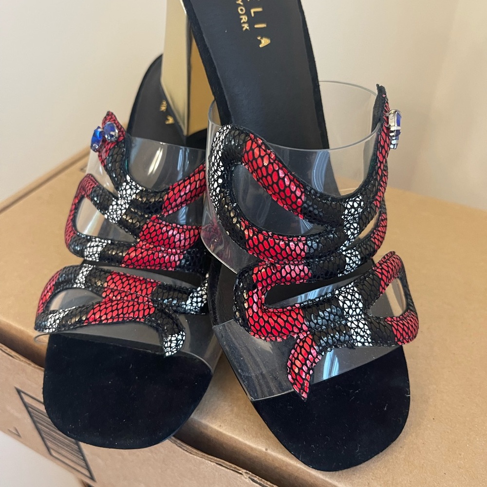 Cecelia New York Poppy Heeled Sandals Size 8 SNAKE really unique